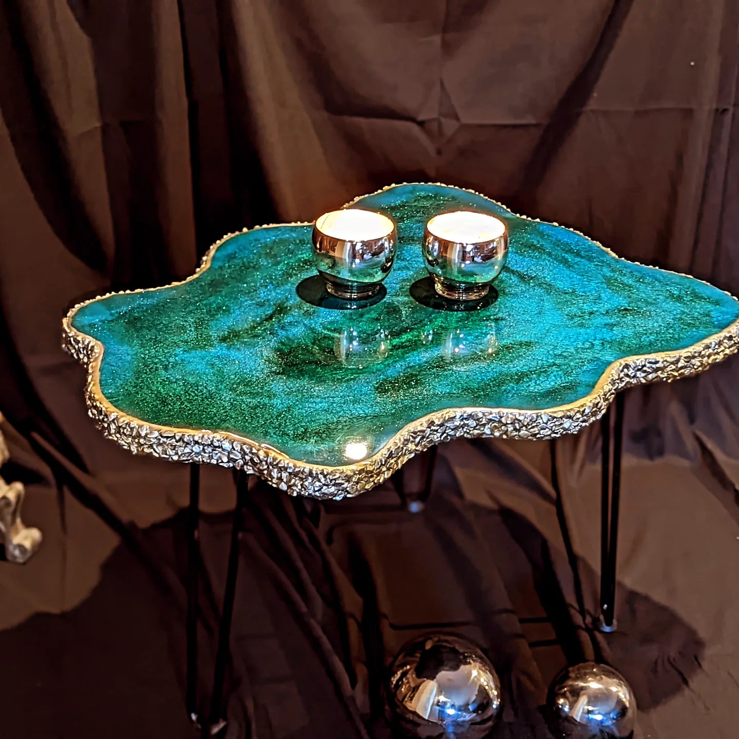 "Irresistible"centrepiece table