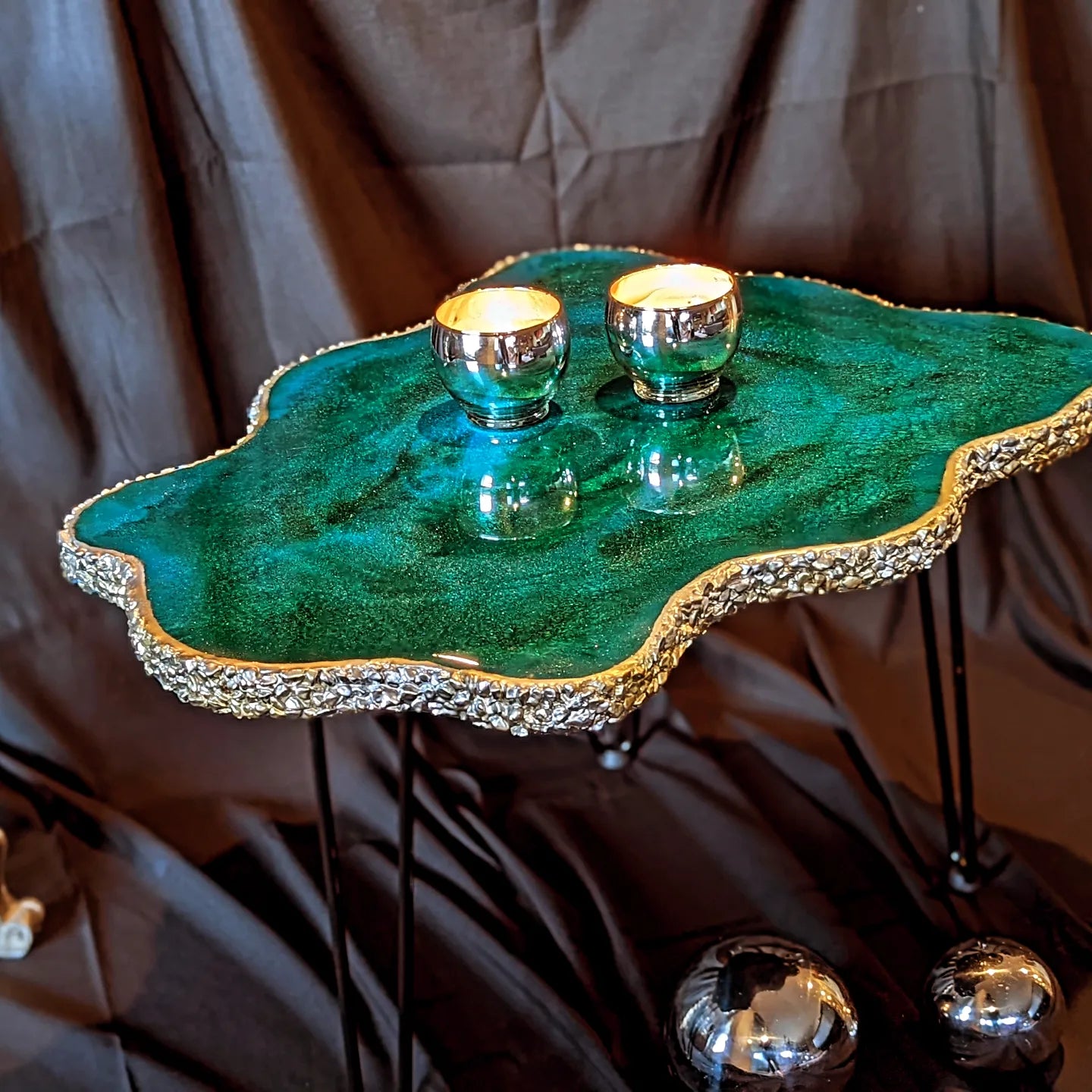 "Irresistible"centrepiece table