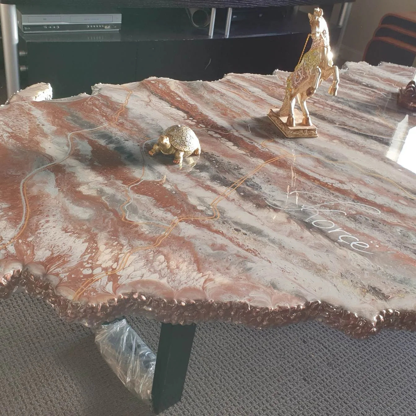 "Albania"Concept Lounge Table
