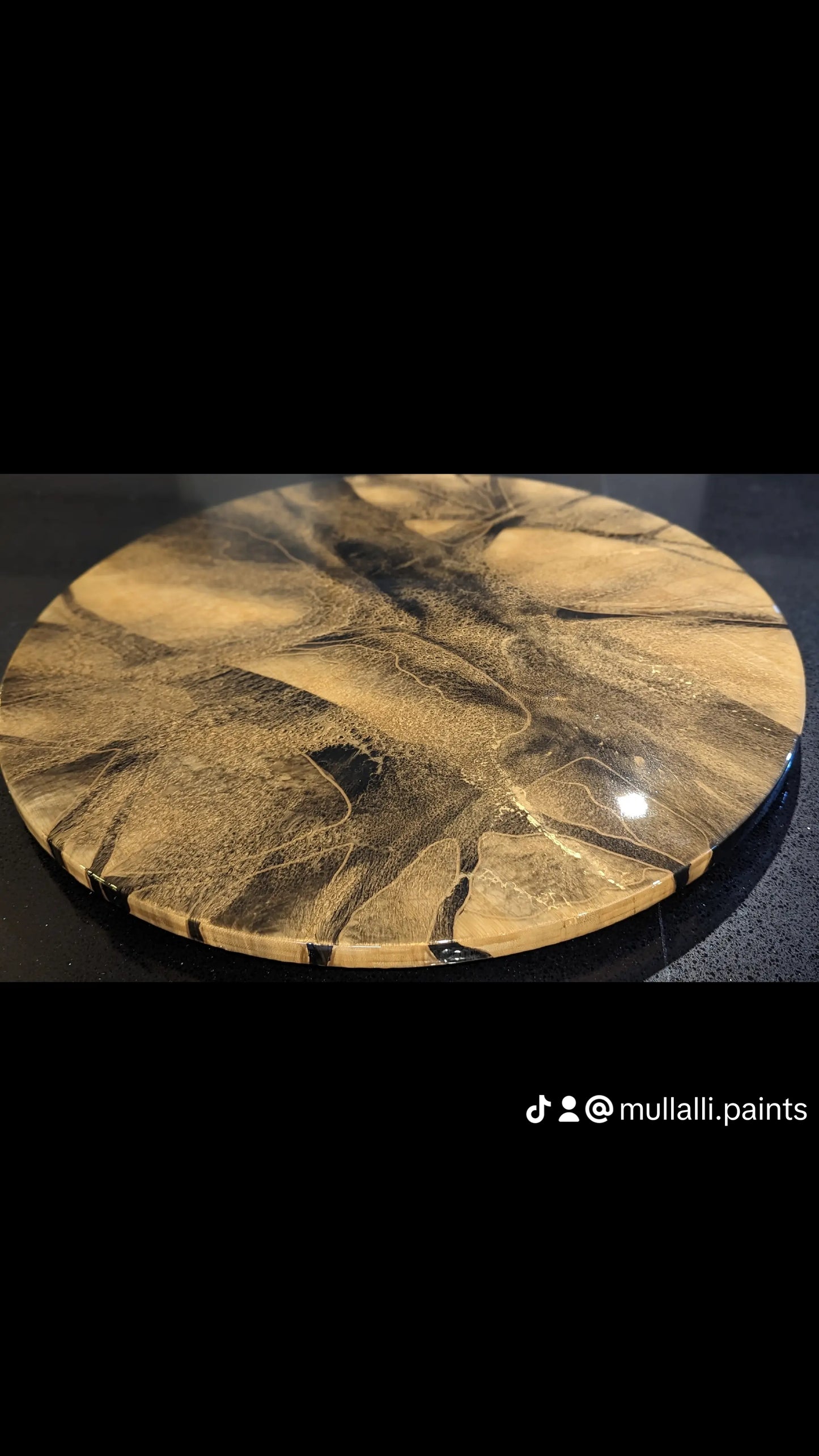"Beehive"turn table