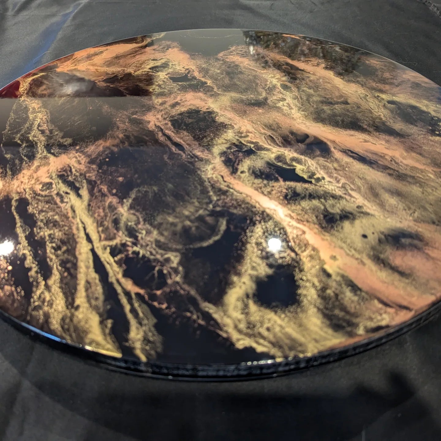 "Mystic Glamour"turn table