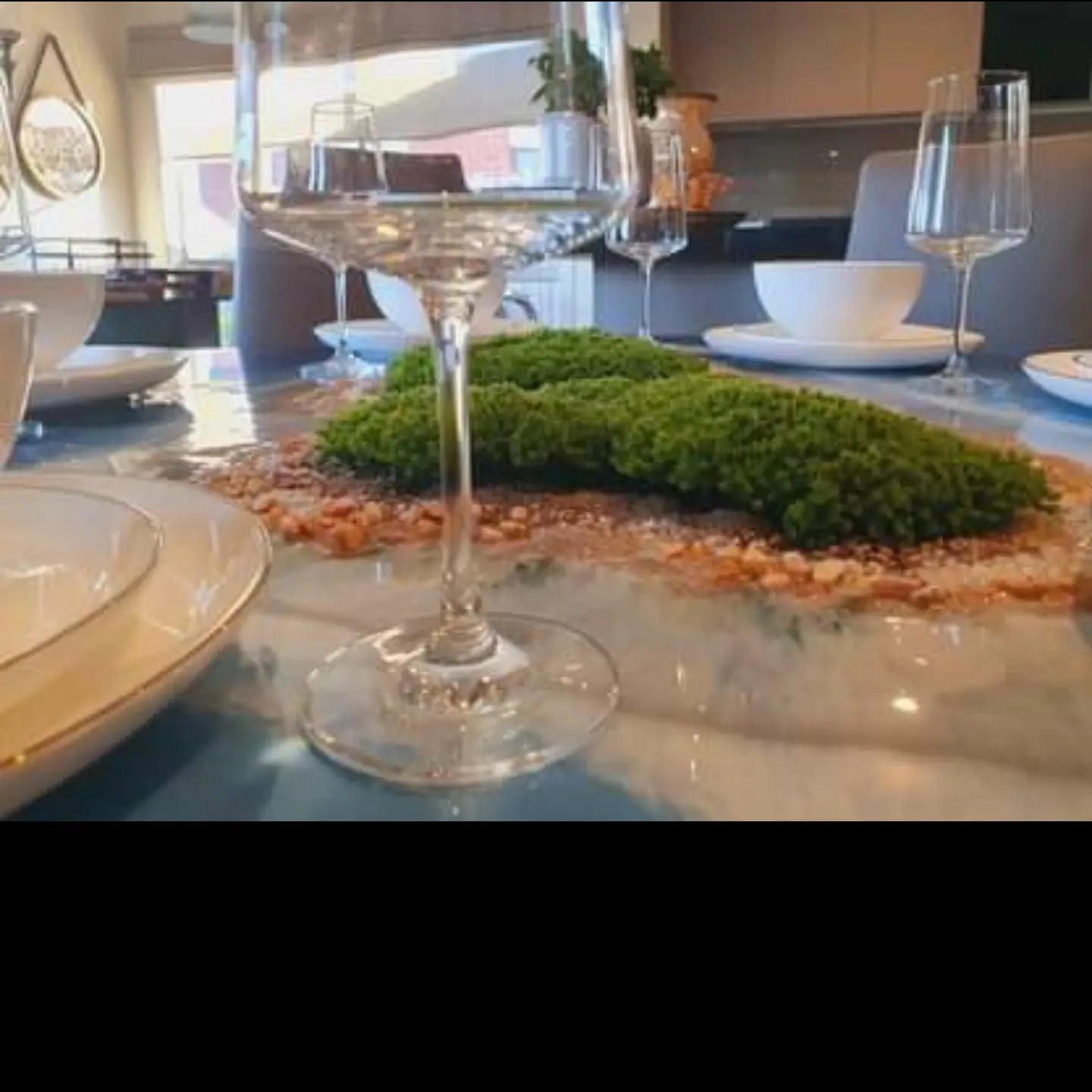 "Tararua"Dinner table